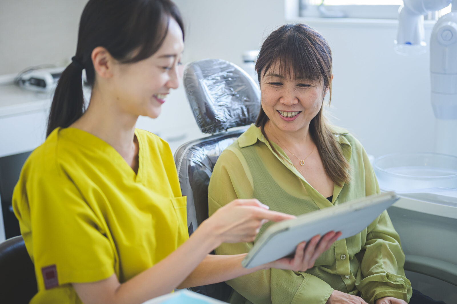 清潔な院内設備とカウンセリングルーム